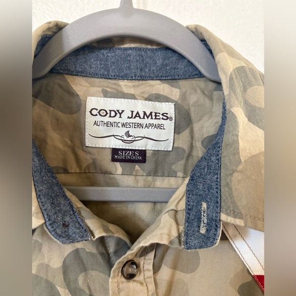 CODY JAMES CAMO BUBBA SLEEVELESS WESTERN SHIRT PATRIOTIC SMALL - Picture 3 of 4
